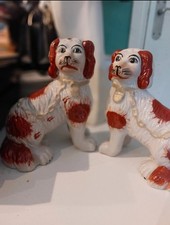 Pair small Spaniel Dogs Split Leg Red & White Mantel Ornaments