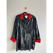 Gabardina de vinilo negra vintage años 90 ribete rojo Kenn Sporn Wippette chaqueta brillante