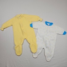 SET of 2 vintage pajamas size 0-6 months