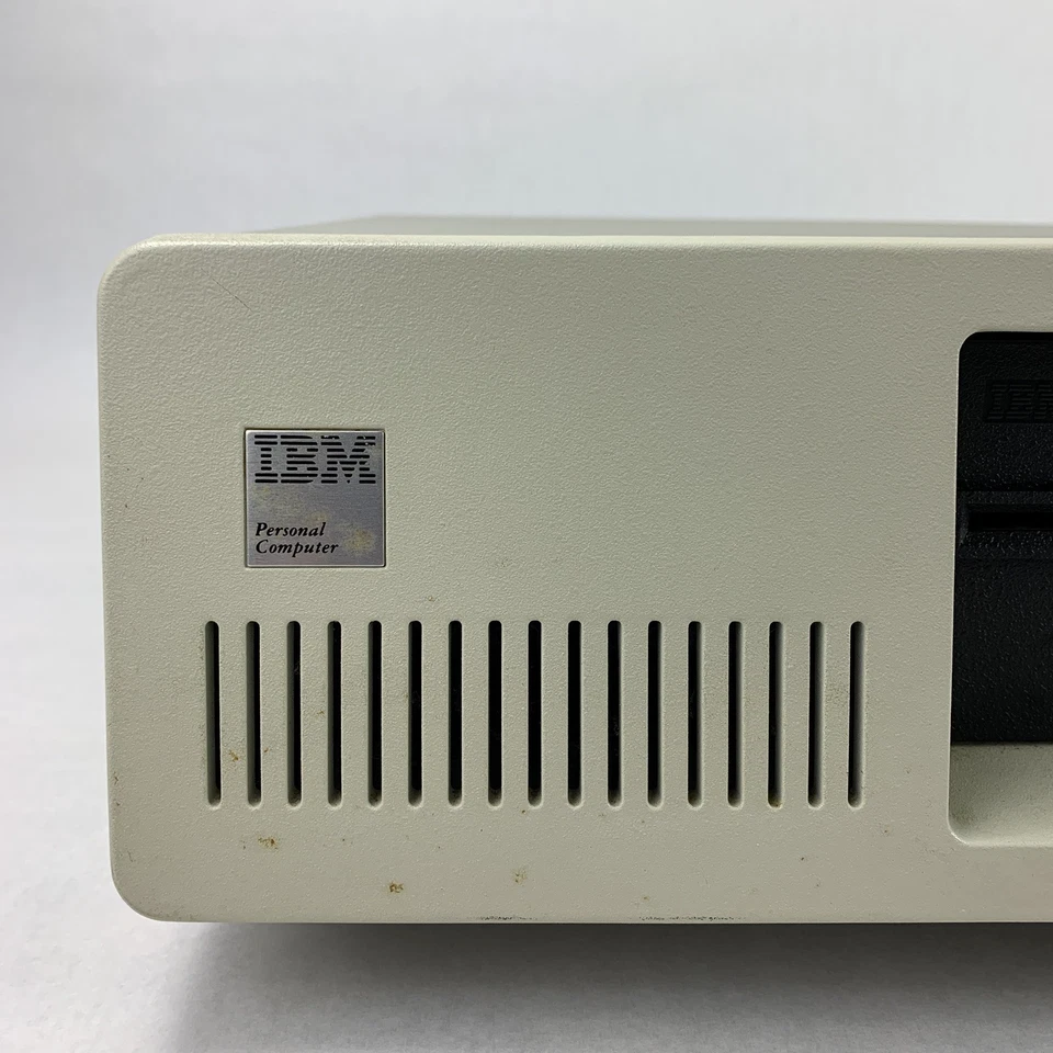 IBM 5150 Personal Computer Desktop Computer bootet zu Parity Check 1 ohne HDD ohne OS - Bild 3 von 4