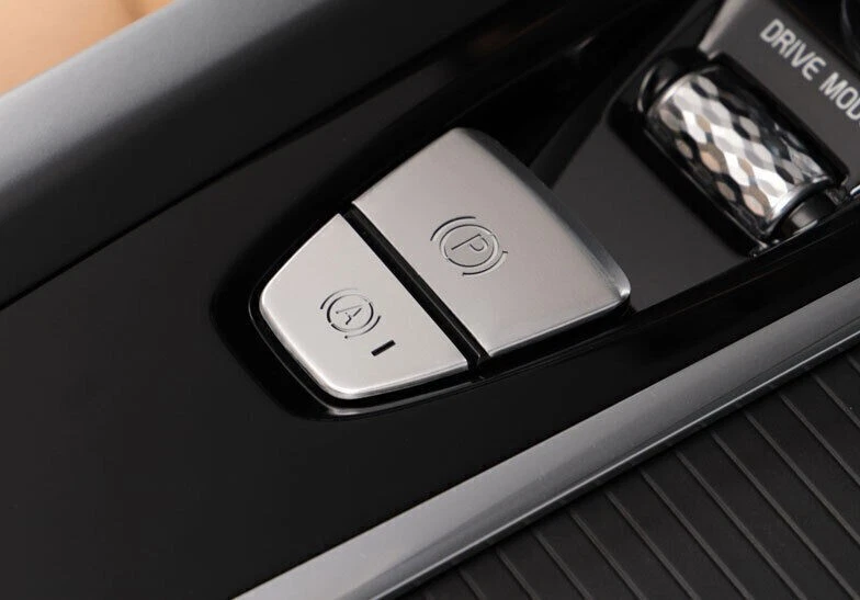 Panel de freno de mano electrónico de aluminio azul/rojo/plateado para Volvo XC90 2016-23 Foto 3 de 4