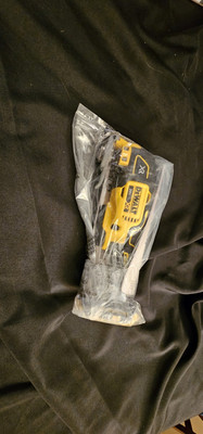 DeWalt 20-volt MAX XR Cordless Brushless 3-Spd Oscillating Tool  (Tool Only...