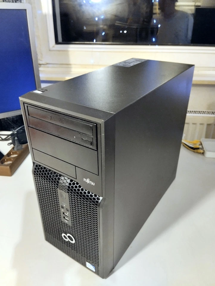 Fujitsu ESPRIMO P400 - Intel Pentium 2x3,10GHz - 8GB RAM - 500GB SSHD - Bild 2 von 4