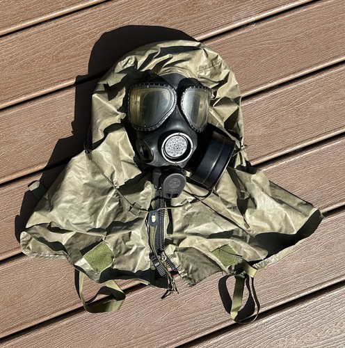 Used US M40/M42 Gas Mask Hood Size Medium With Filter