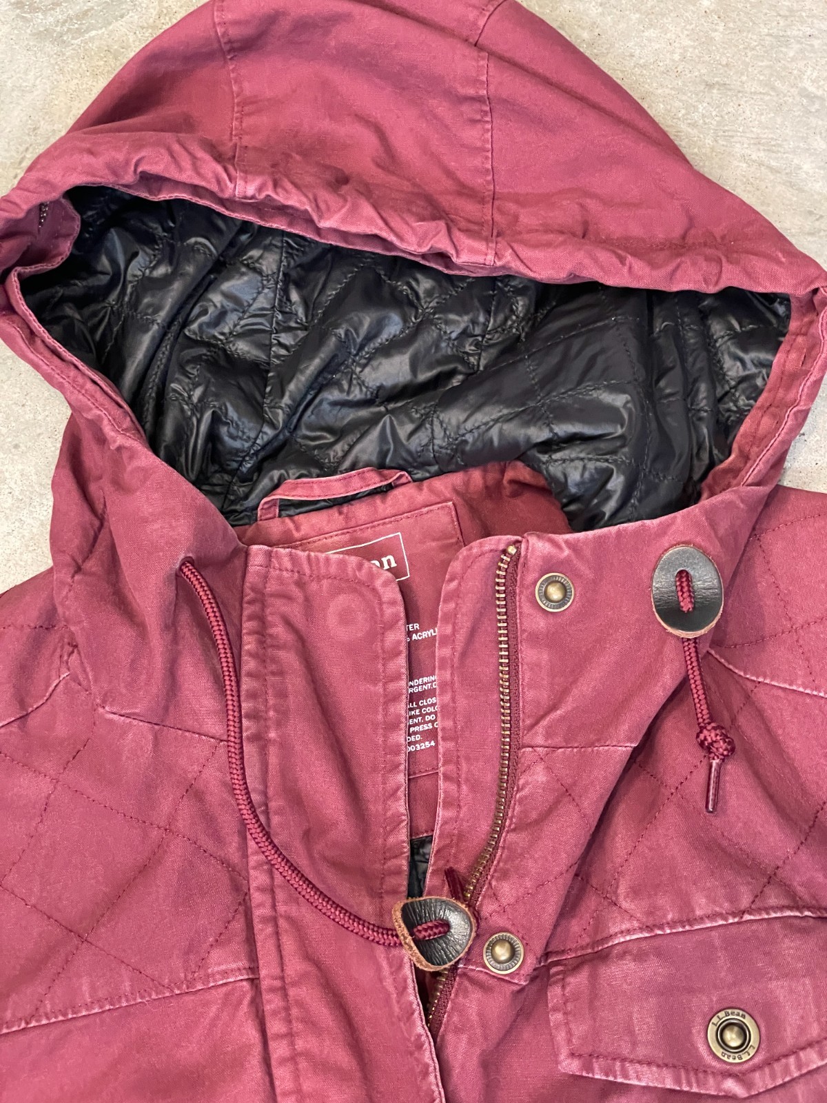 L.L.Bean Field Jacket Womens M Burgundy Hooded Utility Coat Quilted Elbows thumbnail 4