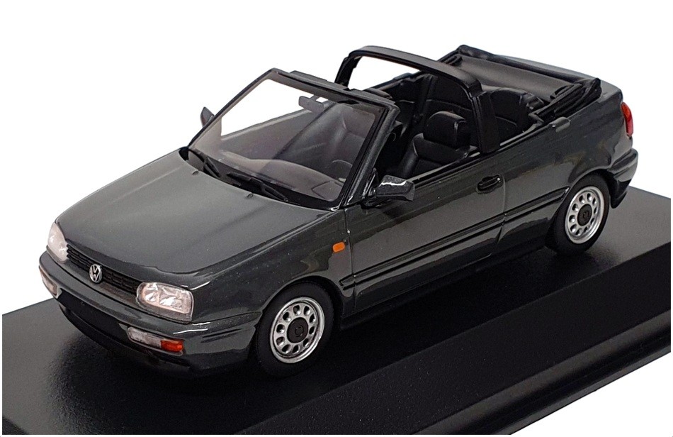 Maxichamps 1/43 Scale 940 055531 - 1997 Volkswagen Golf 3 Cabrio - Met Grey