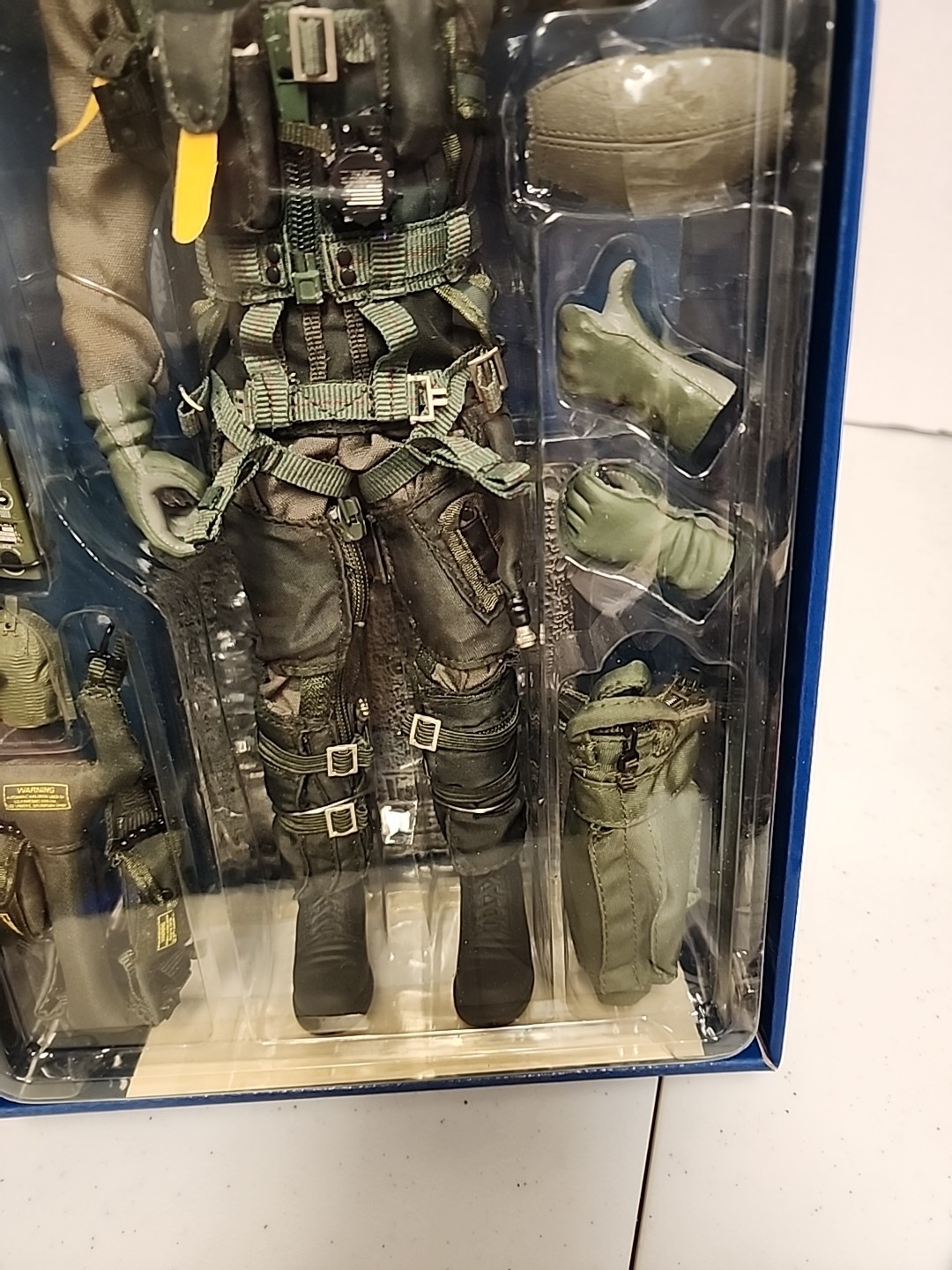 BBI Blue Box Elite Force Aviator 1:6 George W. Bush New