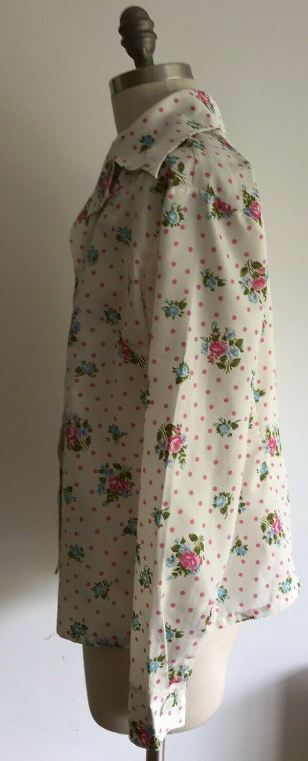 Vintage 1970's Cream Floral Spot Print Shirt/Blouse, armpit to armpit 23" approx 5