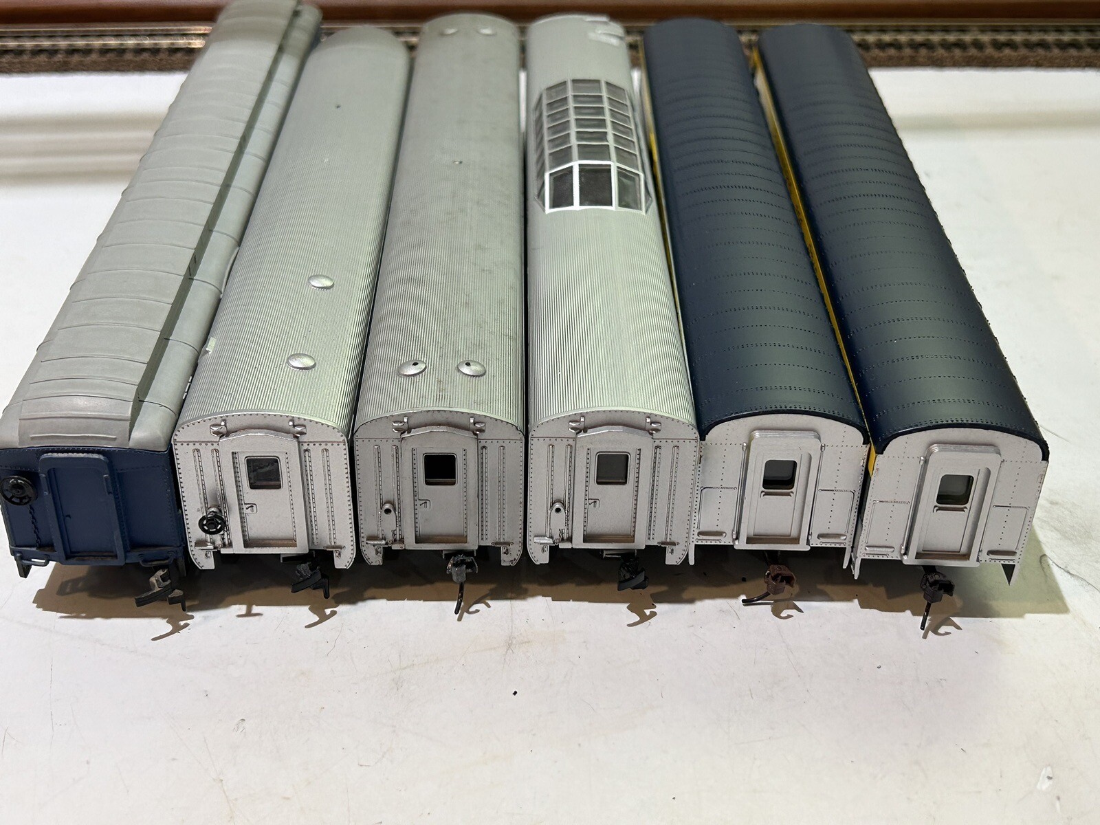 Lot of 6 Athearn HO Scale Passenger Cars 4 Baltimore & Ohio, 2 Chesapeake & Ohio eBay