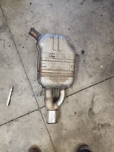 AUDI S4 B6 CONVERTIBLE LEFT MUFFLER PIPE RESONATOR EXHAUST  8E0253611DA 