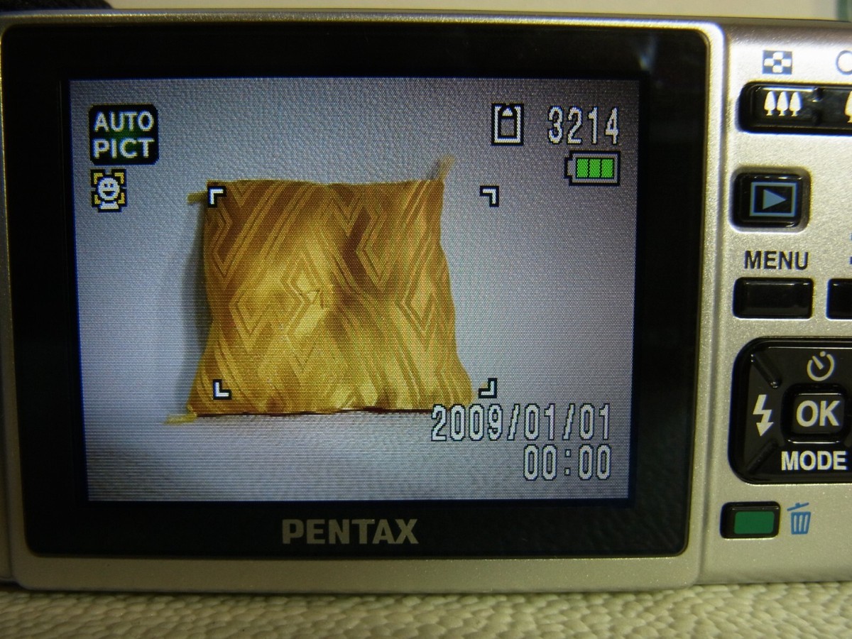 PENTAX Optio W80,Red,5x,2.5in,12MP,WP Excellent from JAPAN PENTAX