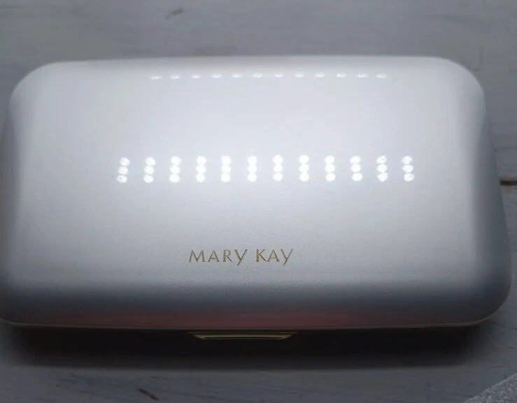 Base Mary Kay Timewise compacta/nova na caixa - Imagem 4 de 4
