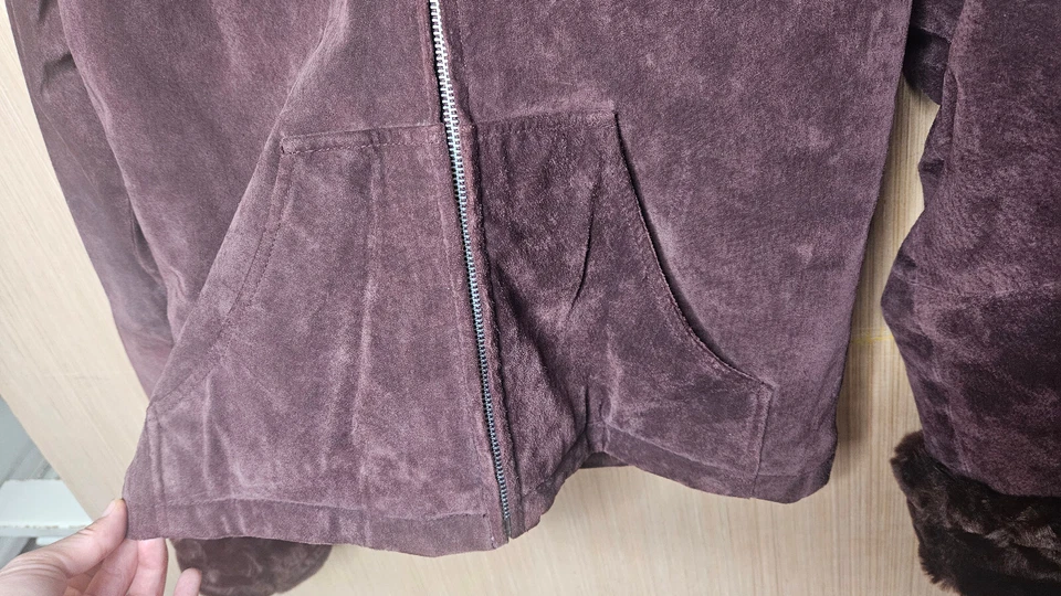 Wilsons Maxima Leather Jacket Womens Medium Purple Hooded Suede Lined Faux Fur - Image 4 of 4