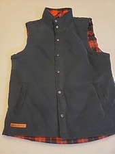 SIMPLY SOUTHERN Quilted Black Vest With Red P...