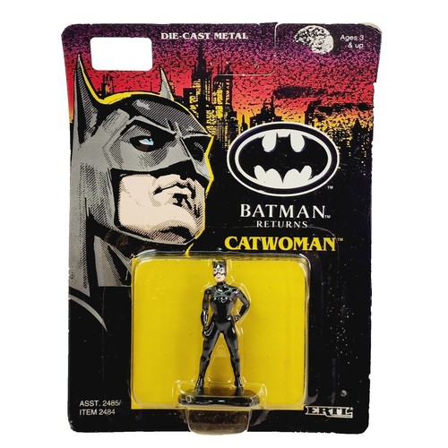 【中古】Batman Returns Die-cast l Catwoman Batman Returns CATWOMAN Die-Cast Metal Action Figure ERTL NEW