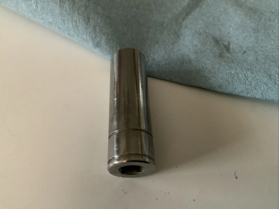 BLUE POINT BLPLSM1411, 11mm 1/4 Drive 6pt Deep Metric Socket, USA Made - Image 4 of 4