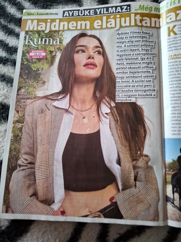 Halit Ozgur Sari,Mert Ramazan,Priyanka Dhavale,Aybuke Yilmaz,Hungarian magazine - Picture 8 of 17