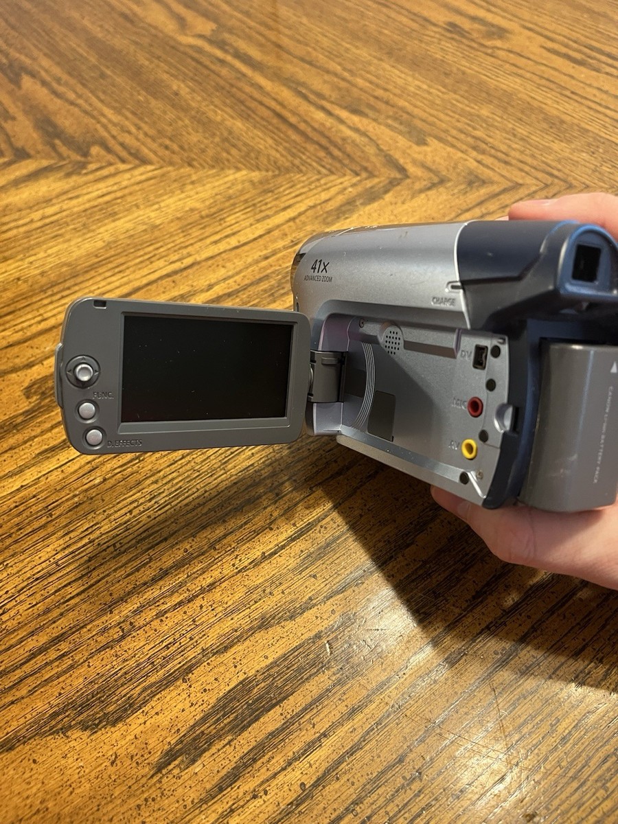 Vintage Canon ZR900 Mini DV Camcorder Handheld Camera 2000x Zoom