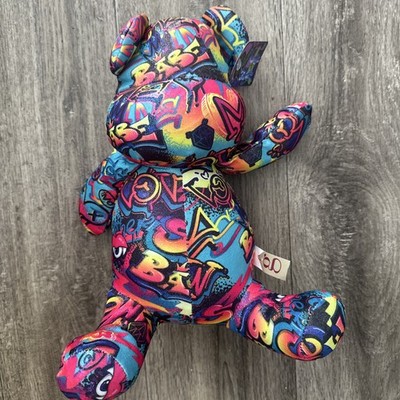 28CM URBAN BEAR LEBENDIG BUNT GEFÜLLT Bier GRAFFITI KUNST TRENDY