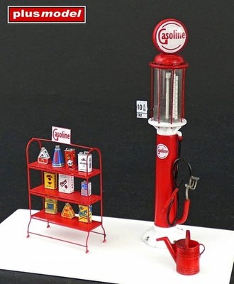 Gasoline stand / 1:35