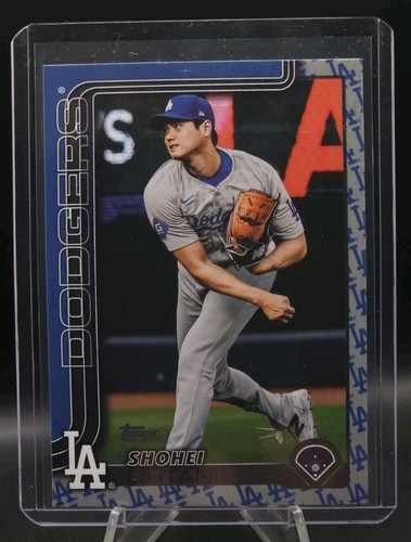 2025 Topps Series 2 Shohei Ohtani Team Logo Border Parallel LA Dodgers #400