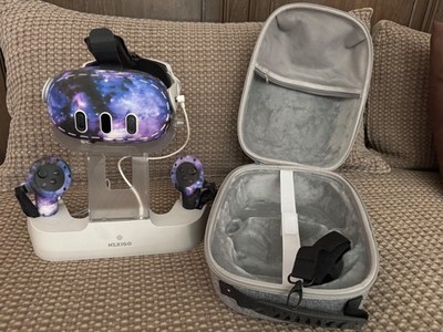 Meta Quest 3 512GB Bundle with Controllers and Accessories Great Condition