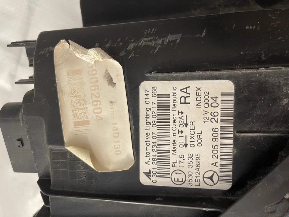 Mercedes W205 Scheinwerfer rechts BESCHÄDIGT A2059062604 - Bild 3 von 4