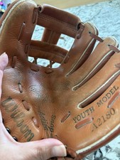 Wilson Youth Baseball Glove A2180 George Brett Leather Brown