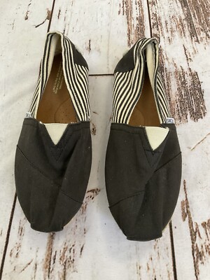 NWOT TOMS DISTRESSED BLACK AND CREAM STRIPPED ESPADRILLE STYLE SLIP ON SHOES