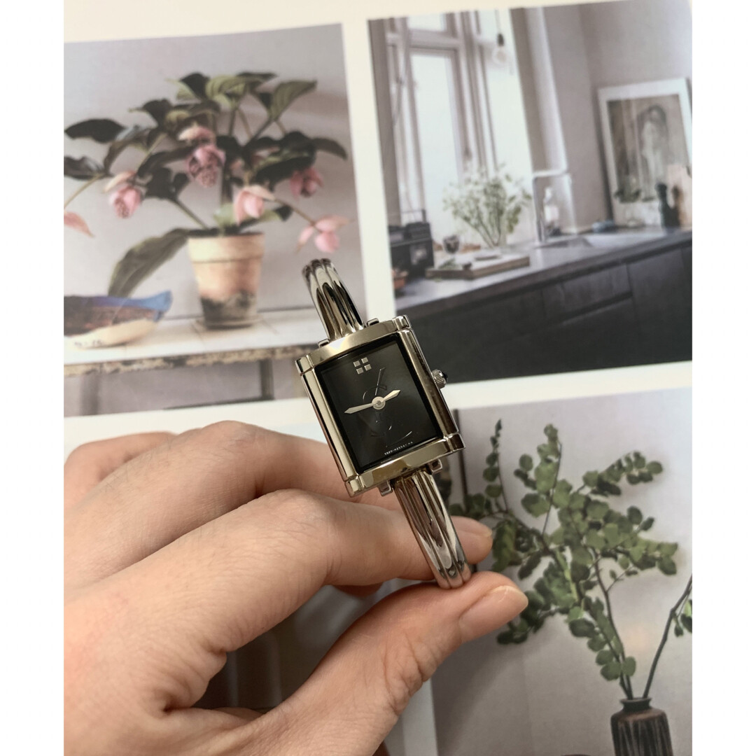 Yves Saint Laurent 5920 H15441 7N0033 Lunetta al quarzo senza batterie argento con scatola