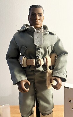 GIジョー G.I. Joe D-Day Salute フィギュア Amazon.com: 12