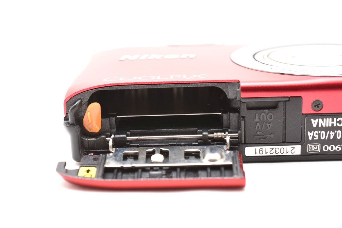 Exc Nikon COOLPIX S2900 Compact Digital Camera Red Direct