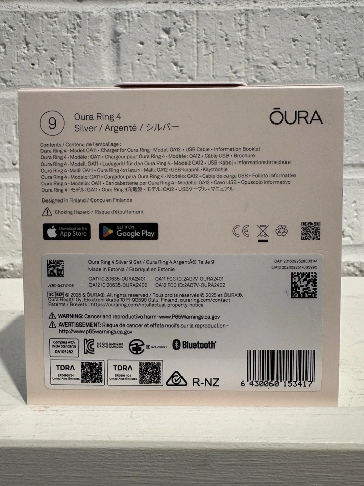 Oura Ring 4 Silver Size 9 NIB Sealed - Image 4 of 4