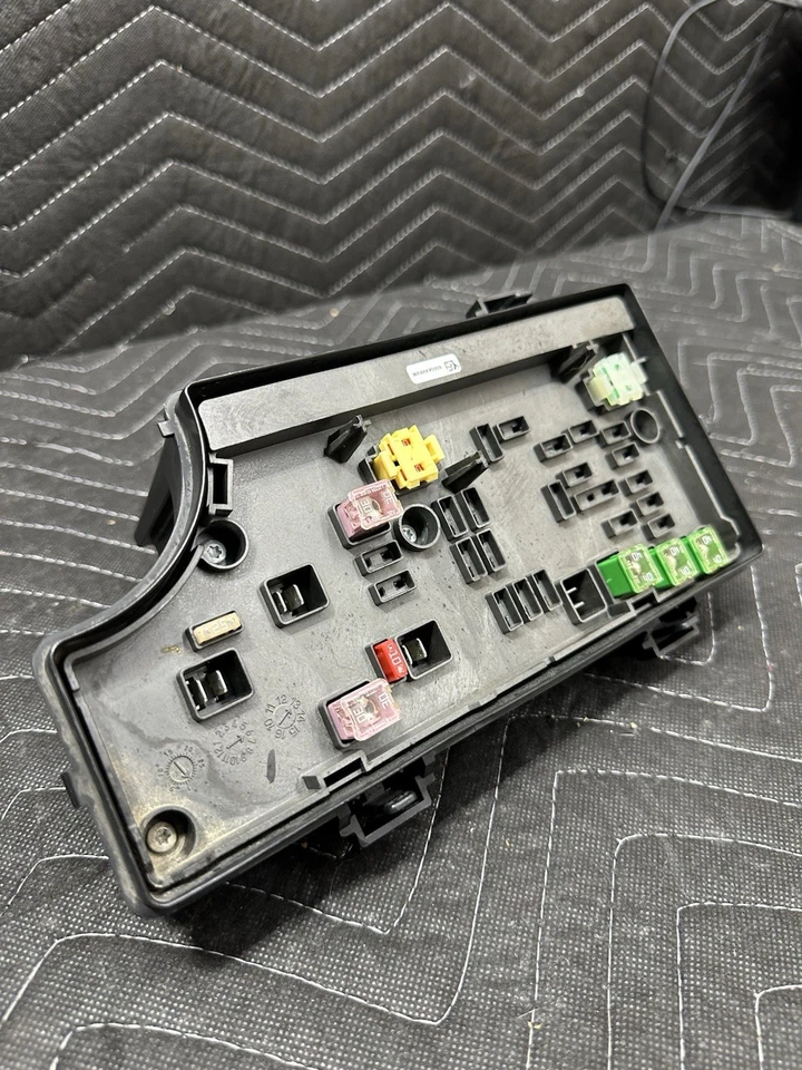 Módulo de controle de corpo caixa de fusíveis Dodge Avenger Chrysler 200 2011-2014 P04692346AE - Imagem 3 de 4