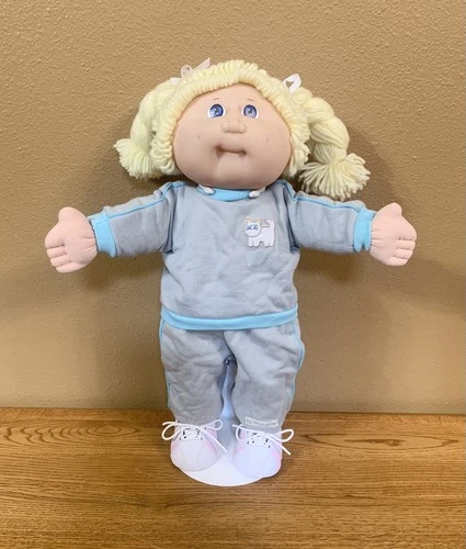 Vintage Cabbage Patch Kids 15th Anniversary Doll Lemon Hair In Double Braids