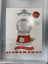 Hallmark Keepsake Northpole HAPPINESS MAKES MAGIC 2014 *UNTESTED*