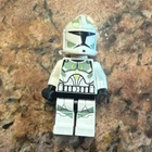 LEGO Star Wars Clone Trooper Minifigure White w/ Green Markings, Helmet