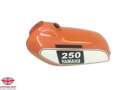 YAMAHA TY系タンク オマケ付 YAMAHA DT 250 / DT250 Enduro,Orange Painted Steel Tank 1975 to