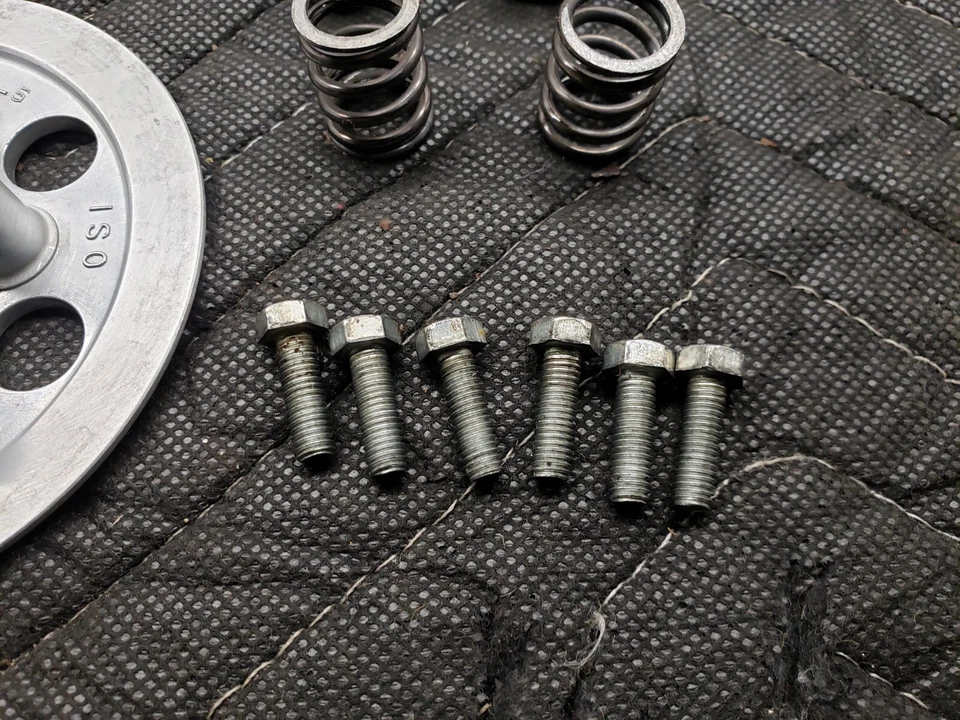 Conjunto de cesta de embreagem Kawasaki KE100 G5 FABRICANTE DE EQUIPAMENTO ORIGINAL 1975-1977 - Imagem 4 de 4