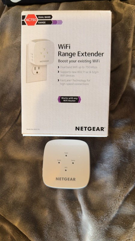 Netgear EX3110 AC750 WiFi Wall Plug Range Extender and Signal Booster Used Once