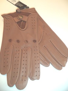 tan driving gloves