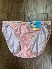 EXTRA RARE NWT Size 7 L Vanity Fair Illumination String Bikini Panties 18108