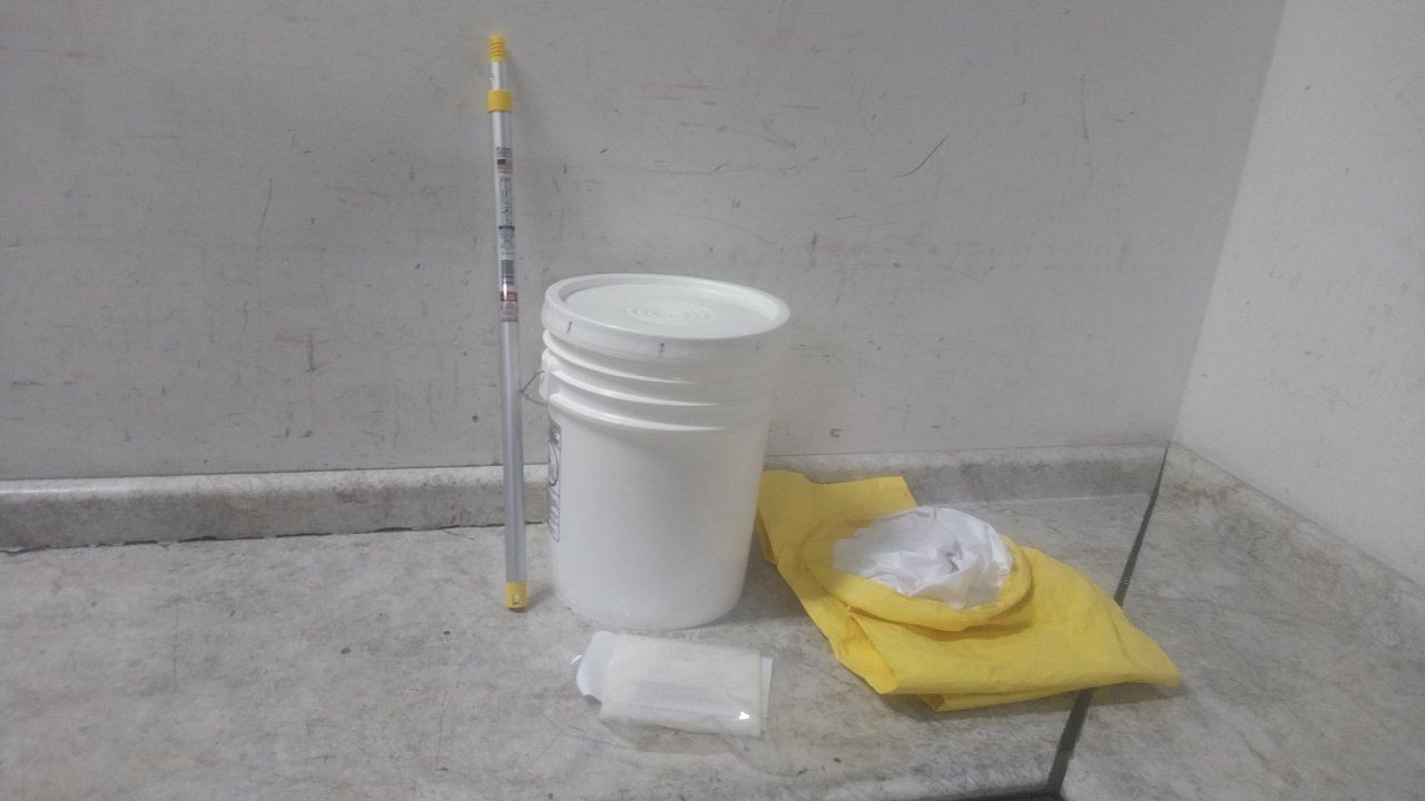 Ap250-005 72-1/2 In Height Yellow Tyvek Test Kit