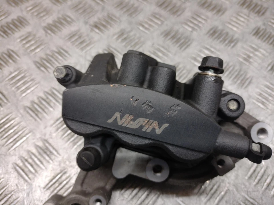 Honda VFR1200X 2018 Crosstourer kit de pinzas de freno delanteras  Foto 3 de 4