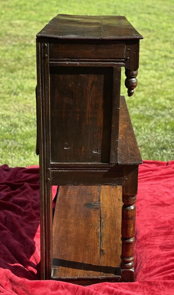 Armario patio roble Carlos II siglo XVII--Envío disponible Foto 3 de 4