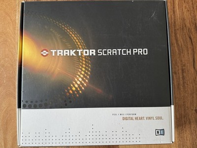 Native Instruments   Traktor Scratch Pro mit  Audio 8 Interface