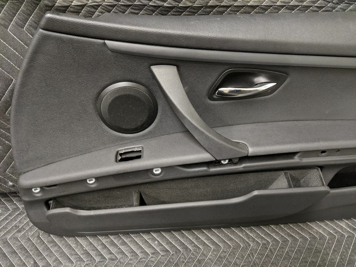 E92 3シリーズ　クーペ Mスポーツ 右フロントドア BMW E92/E93 3-Series Coupe Convertible Interior Door Panel Right