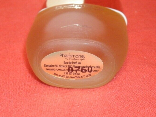 Pheromone From Marilyn Miglin Eau De Parfum Spray 30ml/1 fl oz New - Picture 4 of 4