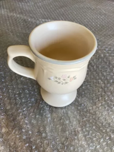 Remembrance Pedestal Mug - Pfaltzgraff (USA) 
