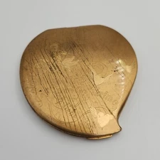 Vintage ELGIN AMERICAN I Love You COMPACT Heart Shaped Languages Goldtone